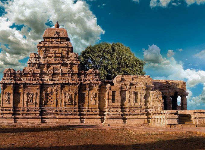 Hyderabad Monuments & Ancient UNESCO world Hertage Sites of Badami & Hampi