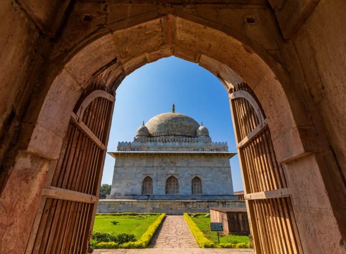 Mandu Heritage: Discovering the Grandeur of Historic Landmarks