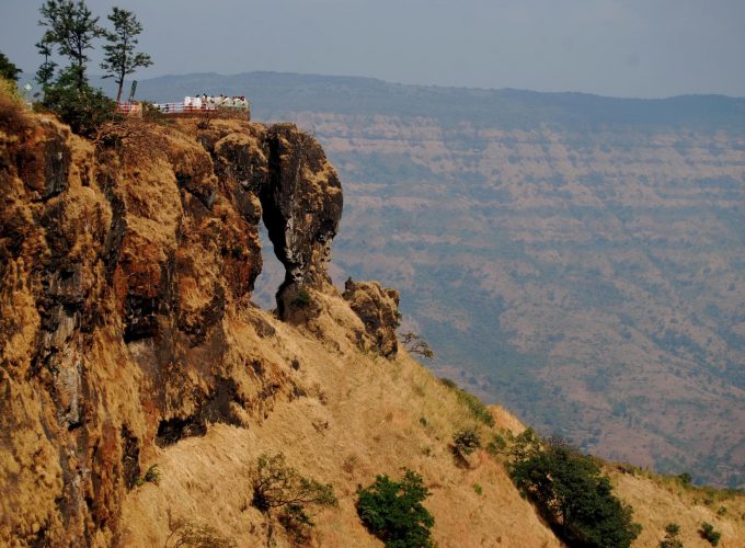 From Pune to Mahabaleshwar: Majestic Forts and Scenic Falls